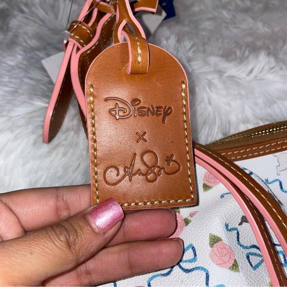 Disney The Aristocats Dooney & Bourke 2022 Ann Shen Hobo Bag NWT - Picture 8 of 12